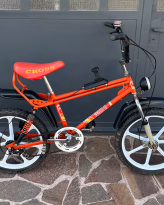 Bicicletta BMX Cross Vintage con cambio ruota 20