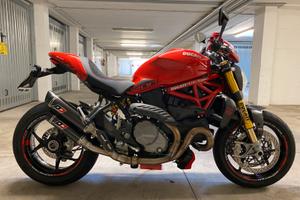 Ducati Monster 1200s