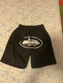 Pantaloncinu corteiz