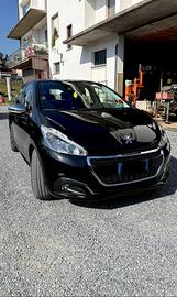 Peugeot 208 1.2 82 cv neopatentati