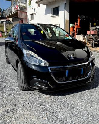 Peugeot 208 1.2 82 cv neopatentati