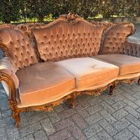 Divano Barocco in Velluto e Legno Intagliato