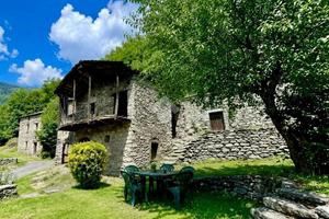RUSTICO A CERCINO