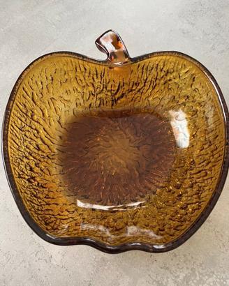 Ciotola a forma di mela in vetro marrone vintage