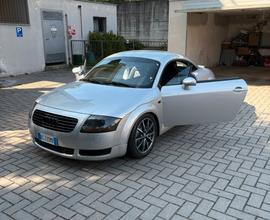 Audi tt 1.8 T 180cv solo 39.200km ASI+CRS