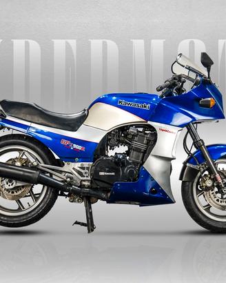 Kawasaki GPz 900 R