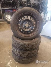 Ruote complete di cerchi Suzuki Alto 2011