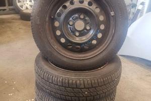 Ruote complete di cerchi Suzuki Alto 2011