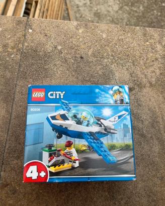 scatolina ancora da costruire dei lego