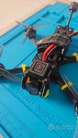 Assemblaggio/configurazioni droni FPV