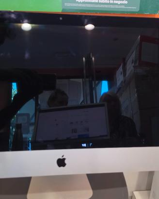 iMac (21,5 pollici, 2017) USATO