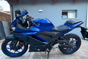 Yamaha YZF-R3-2023