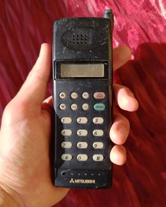 Telefono Mitsubishi MT-8 (anno 1993)