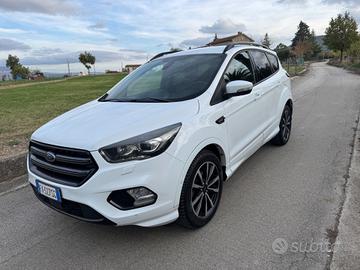 Ford Kuga 1.5 TDCI 120 CV S&S 2WD ST-Line