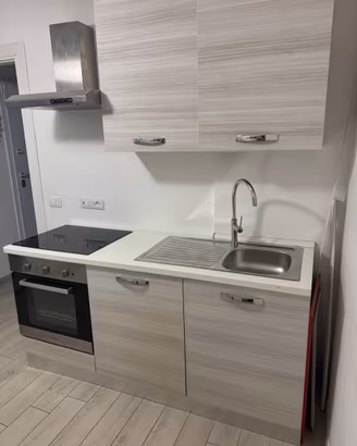 Cucina completa moderna