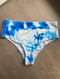 Slip costume
