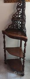 Angoliera etagere in noce 