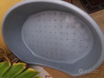 Cuccia in plastica per cani.