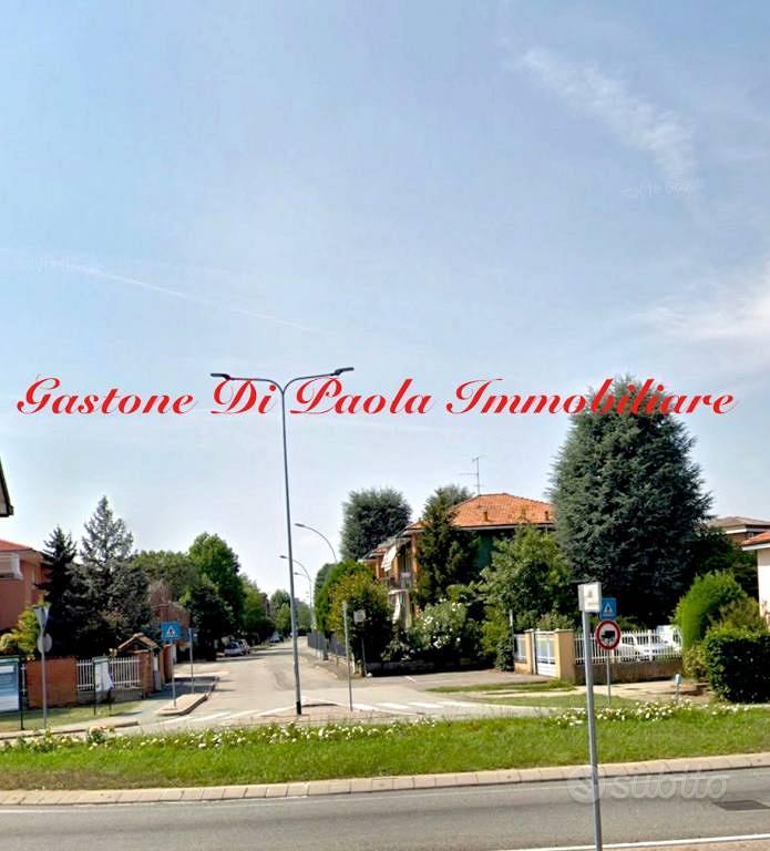 Terreno di 2000 m² a Cornaredo - Altro