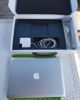 Apple MacBook Pro 13" - 16GB RAM / 1TB SSD