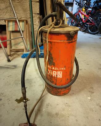 ingrassatore a pompa