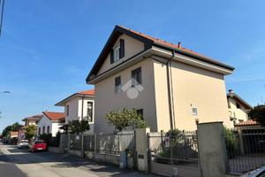 BIFAMILIARE A CORBETTA