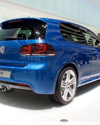 Spoiler Volkswagen Golf 6 R originale completo led