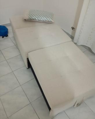 poltrona letto e mobile d'arredo