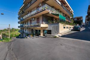 Rif.FP11- locale commerciale belpasso