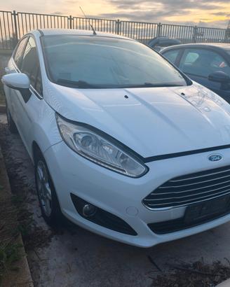 Ford Fiesta MK6 1.5 Diesel UGJC 2015 PER RICAMBI