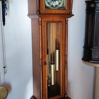 Orologio a pendolo a colonna 