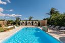nuova-villetta-con-piscina-in-complesso-residenzia