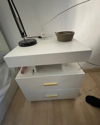 Bed side table