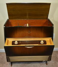 Mobile GRUNDIG modello 7028