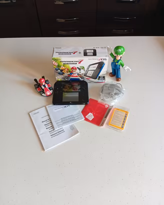 Nintendo 2DS Nero/Blu Bundle Mario Kart 7