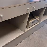 Aredamento negozio completo