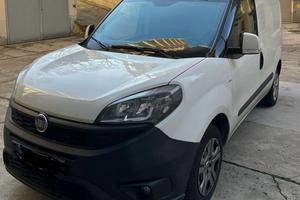 Fiat Doblo’ bianco