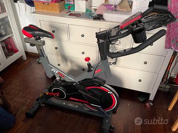 BIKE INDOOR CON DISCO INERZIALE 16 kg