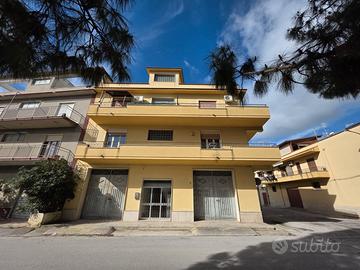Castelvetrano appartamento 2 piano 4 vani
