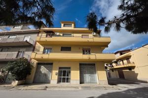 Castelvetrano appartamento 2 piano 4 vani