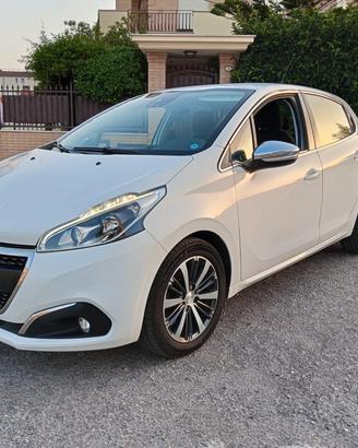 PEUGEOT 208 1.6. UNICO PROPRIETARIO COME NUOVA 