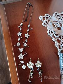 orecchini e collana