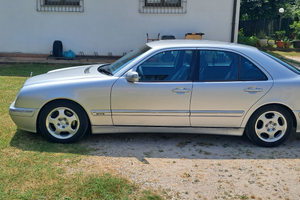 Mercedes classe E 200