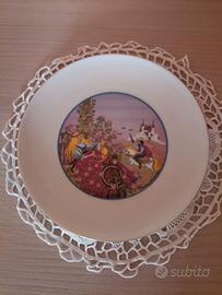 Vecchio piatto in ceramica "La bella addormentata"