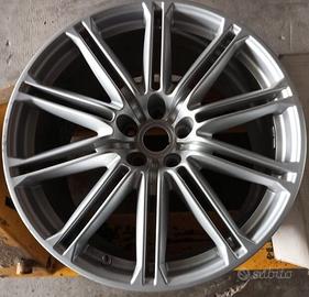 Cerchi in lega originali ASTON MARTIN 20 pollici