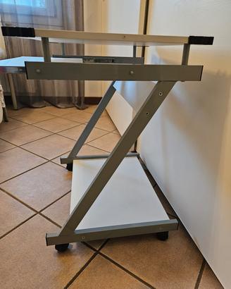 mobile per  PC e stampante 