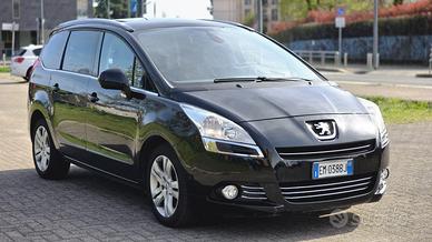 Peugeot 5008 7 Posti automatica