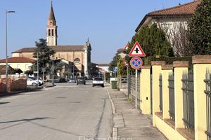 Arzergrande Centro: Appartamento al 1° Piano