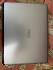 Laptop molto vecchio ma funzionante