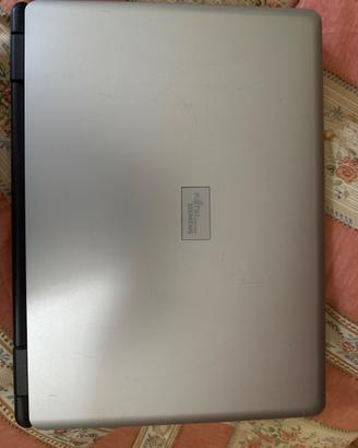 Laptop molto vecchio ma funzionante